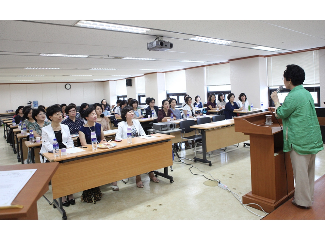 통일그룹 임원 부인 초청 간담회 개최
